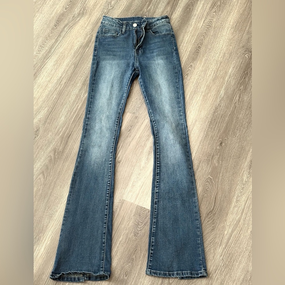 SHEIN Bootcut Jeans | Women’s Small | Back Slit Hem | Medium Wash